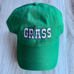 Casquette verte avec broderie Grass